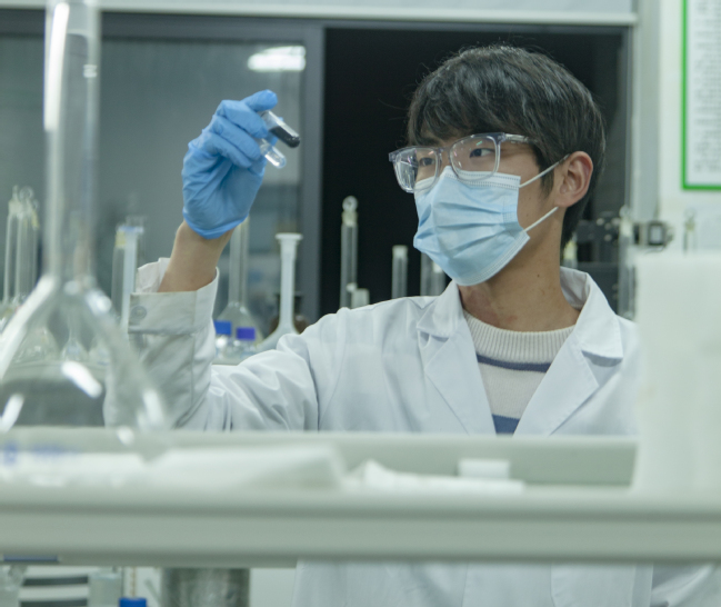 顾榕：以奋斗之姿 谱青春之歌