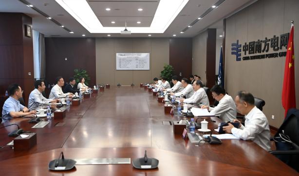 校长顾春华带队访问中国南方电网公司